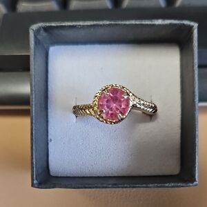 Elegant Pink Stone Gold Ring